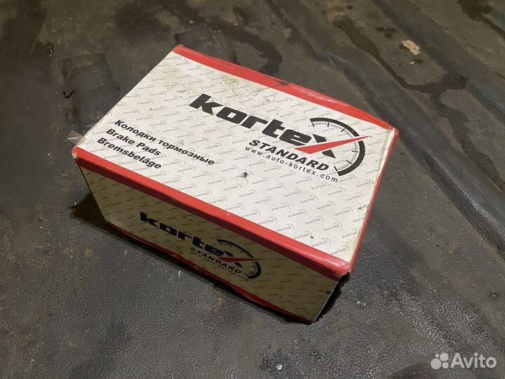 Передние тормозные колодки Ford, Volvo, Land Rover