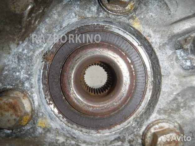 Кулак передний правый