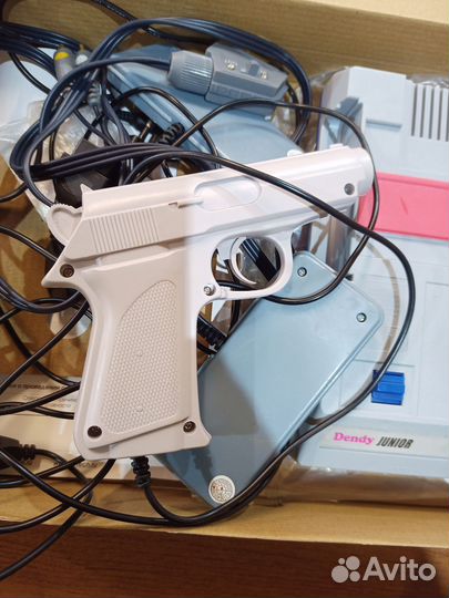 Игровая приставка dendy junior