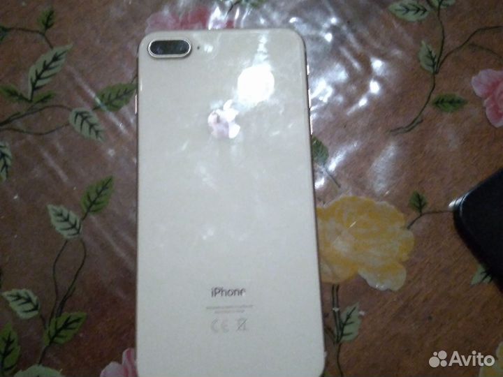 iPhone 8 Plus, 64 ГБ