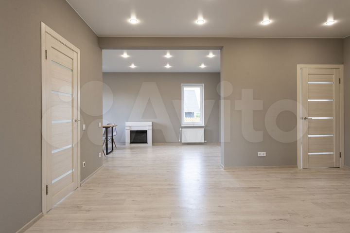 Коттедж 191 м² на участке 10,6 сот.