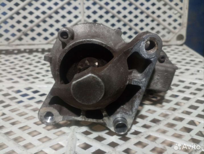 Стартер Renault Megane 3 1.6 2011