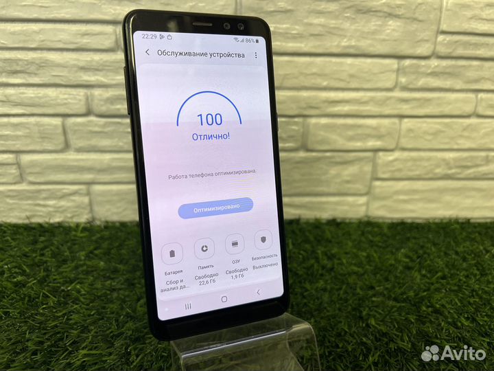 Samsung Galaxy A8 (2018), 4/32 ГБ