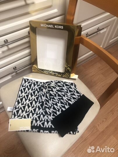 Комплект шапка и шарф michael kors