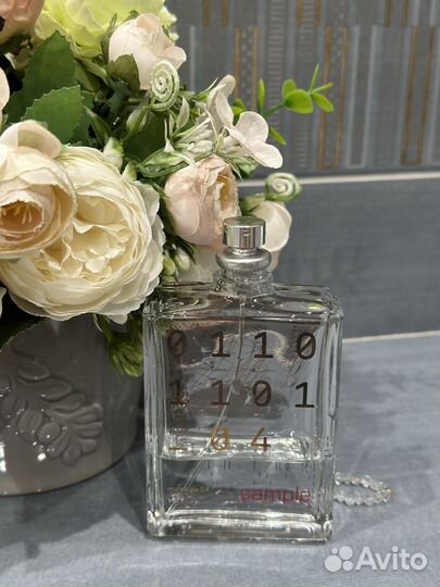 Molecule 04 Escentric Molecules