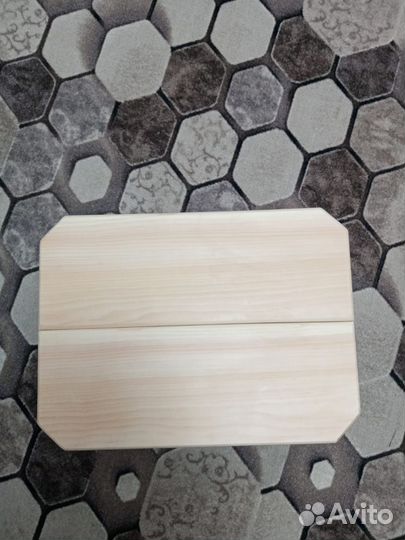 Табуретка маленькая для дома, бани, дачи