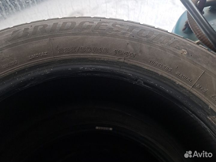 Bridgestone Blizzak LM-001 225/60 R18