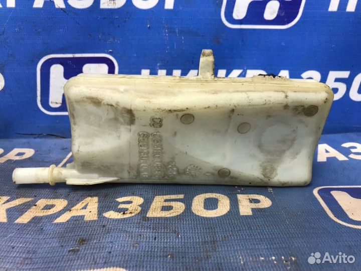 Бачок главного тормозного цилиндра Peugeot 308 1.6