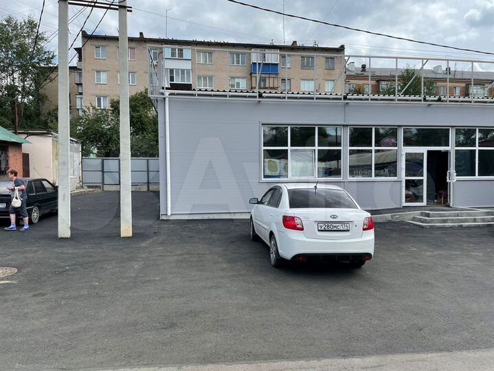 Сдам торговое помещение, 300 м²