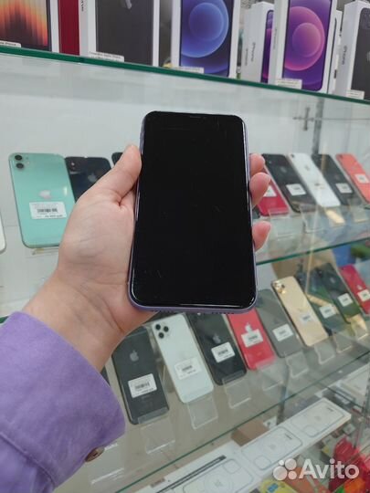 iPhone 11, 64 ГБ