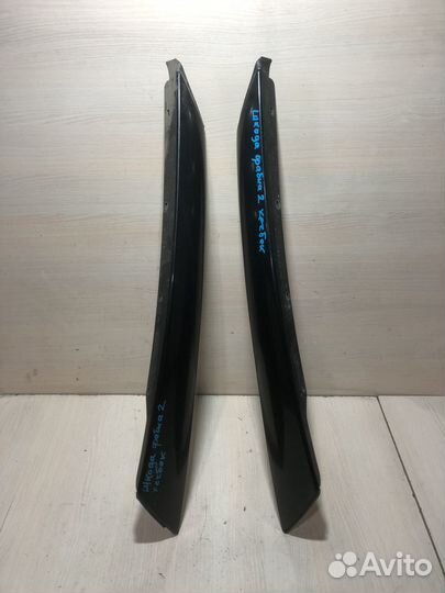 Накладка лобового стекла левая для Skoda Fabia 2