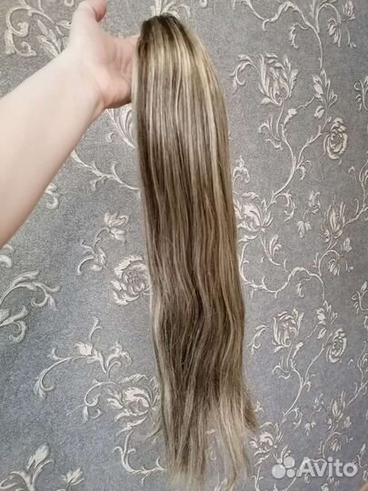 Волосы на заколках