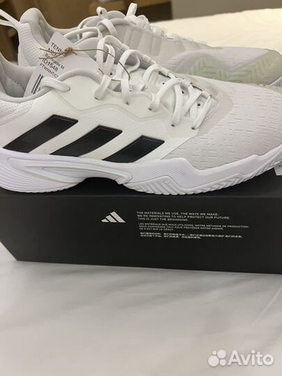 Теннисные кроссовки