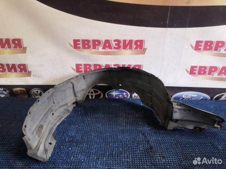 Подкрылок передний правый Toyota Camry CV40 3CT