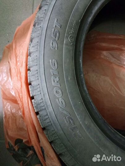 Hankook Winter I'Pike 215/60 R16