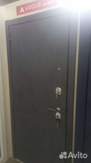 Дверь металлическая