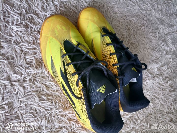 Футбольные бутсы (футзалки) детские