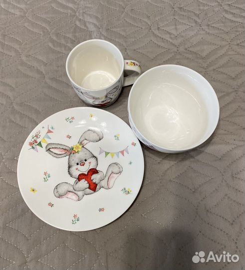 Поильник Munchkin и детская посуда