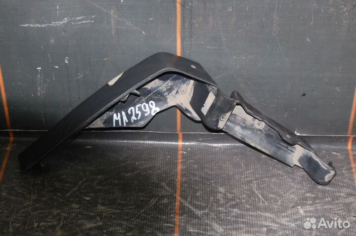 Брызговик передний левый - Land Rover Evoque