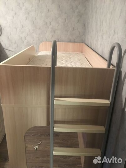 Кровать чердак