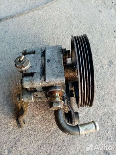 Насос гур mazda