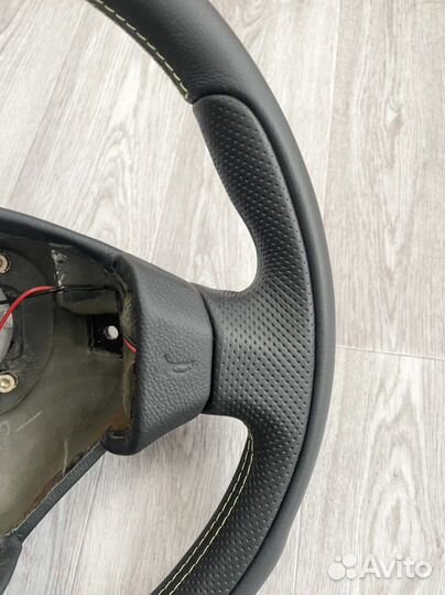 Руль honda type r momo