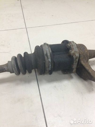 Полуось передняя правая Toyota Camry