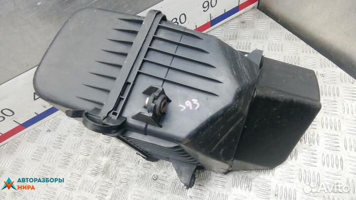 Корпус воздушного фильтра Hyundai H-1 Starex 2