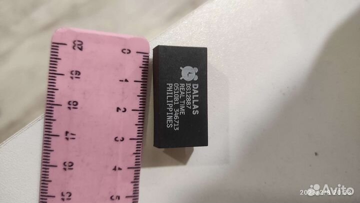 Микросхема DS12887 Часы реального времени