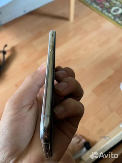 iPhone Xs, 64 ГБ