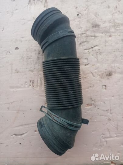 1K0129684L Патрубок воздушного фильтра VAG