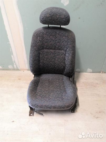 Сиденья комплект Киа Сепия Шума 96-01