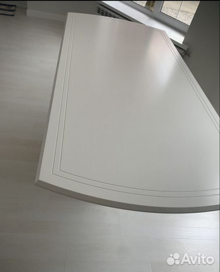 Кухонный стол