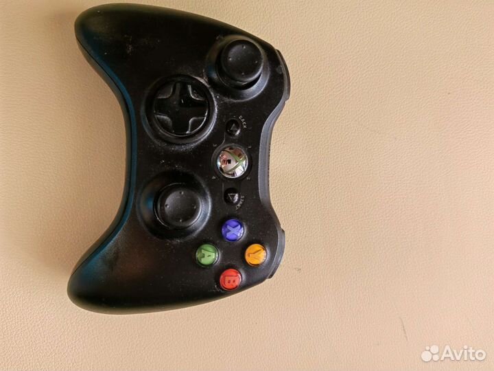 Xbox 360 + kinect и геймпад