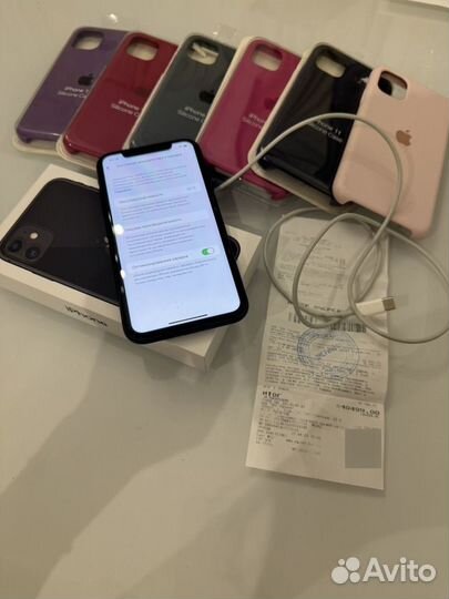 iPhone 11, 64 ГБ