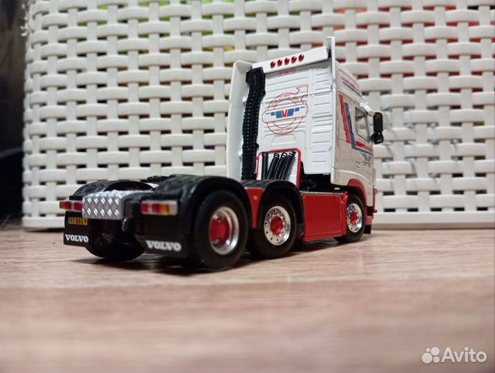 Volvo fh3 Globetrotter Xl, WSI, 1/50