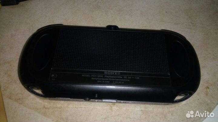 Sony PlayStation Vita (PS Vita) + флэшка 32Гб + иг
