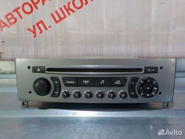 Магнитола штатная Пежо 408