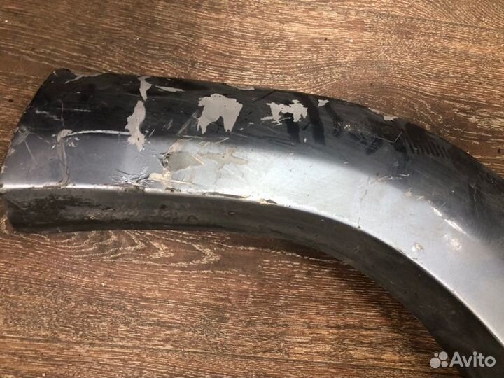 Накладка на крыло задняя левая Toyota Land Cruiser