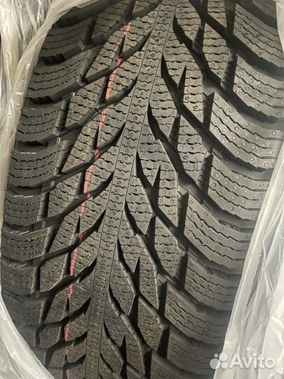 Nokian Tyres Hakkapeliitta R3 235/55 R20 102R