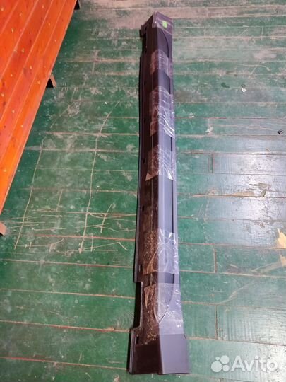 Подножка порога левого Hyundai Tucson 3 D3875AB000