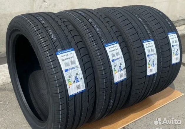 Triangle TH201 225/35 R20 90Y
