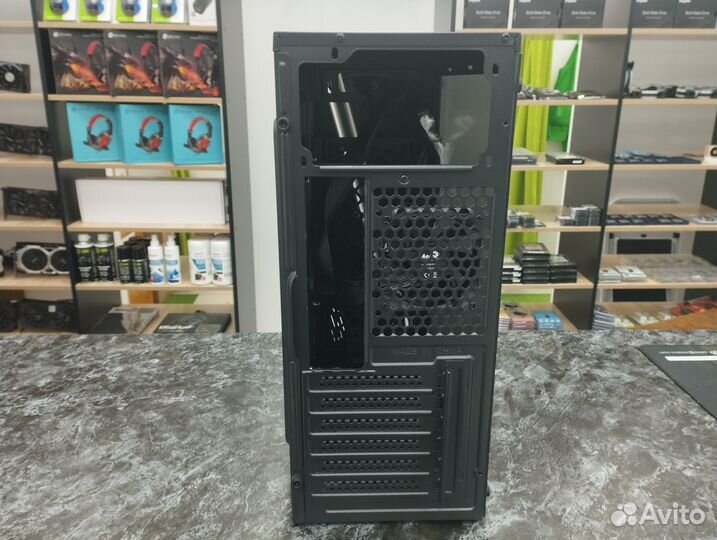 Новый корпус AeroCool Streak