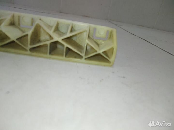 Кронштейн заднего бампера правый Infiniti EX EX37