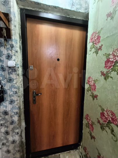 2-к. квартира, 47 м², 1/9 эт.