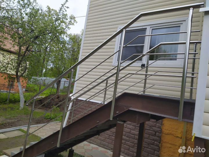 Перила и поручни из нержавеющей стали