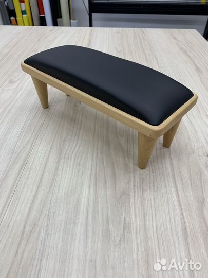 Подставка для рук маникюрная