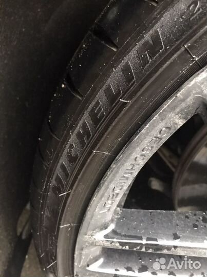 Michelin Pilot Sport 4 255/30 R22