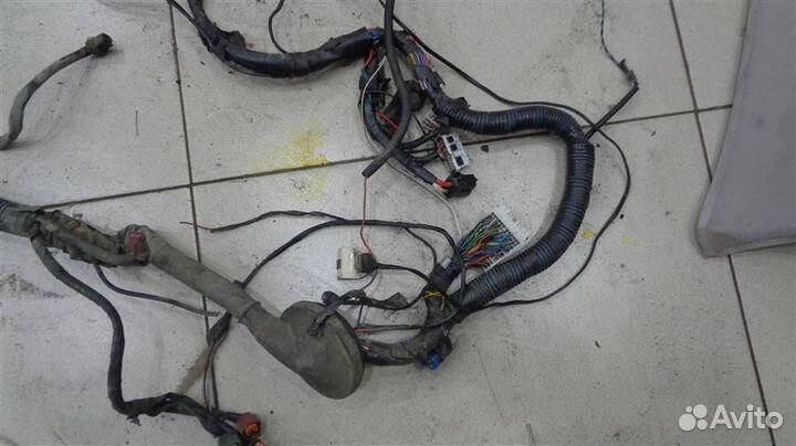 Проводка салона Nissan Patrol Y61 1997-2010