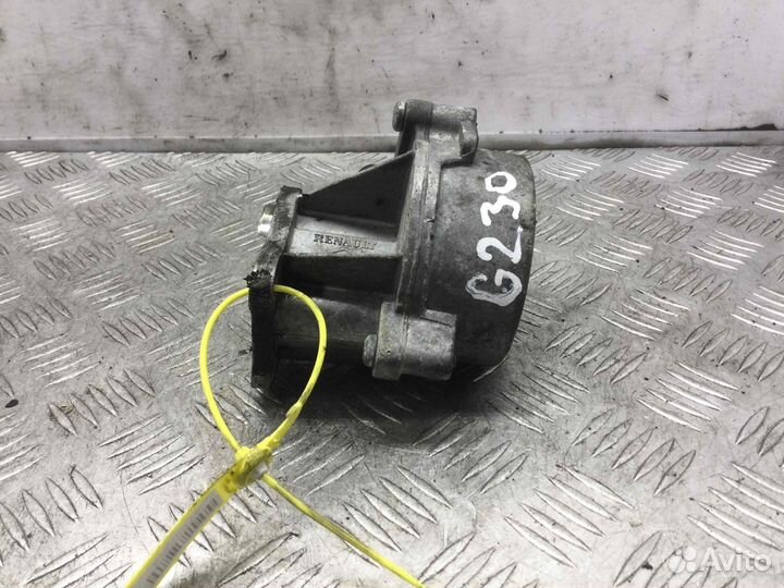 Насос вакуумный Renault Megane F9q804